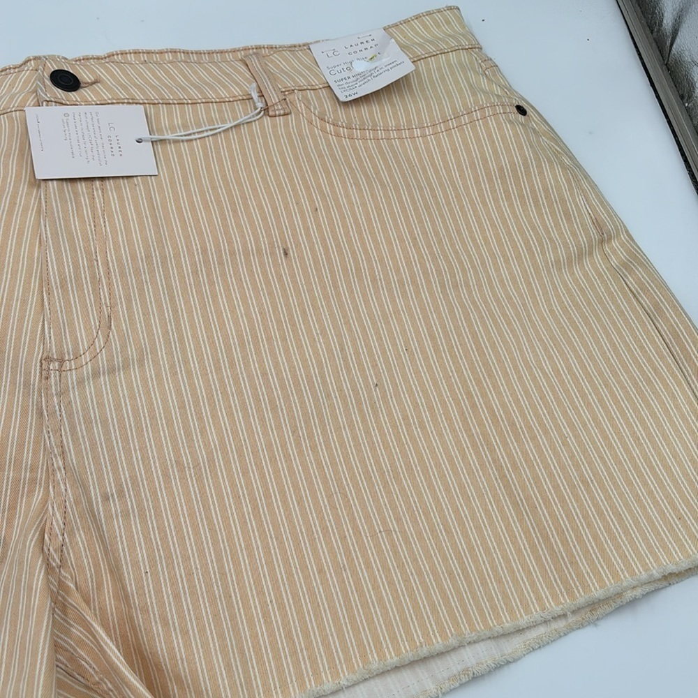 LC Lauren Conrad High-Waisted Cutoff Shorts in Peach Rail Stripe - Picture 2 of 7